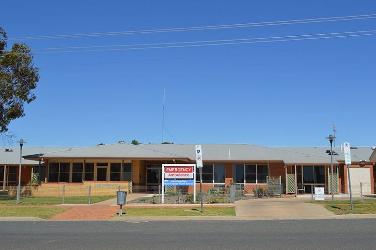 Main entrance to the Lake Cargelligo Multipurpose Service