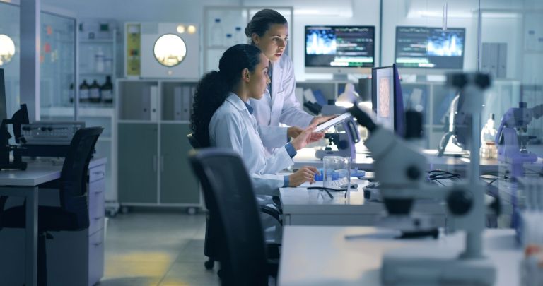 Two scientists in laboratory 