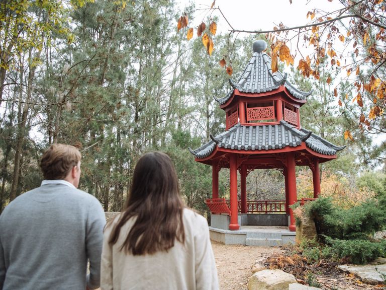 Chinese Gazebo People