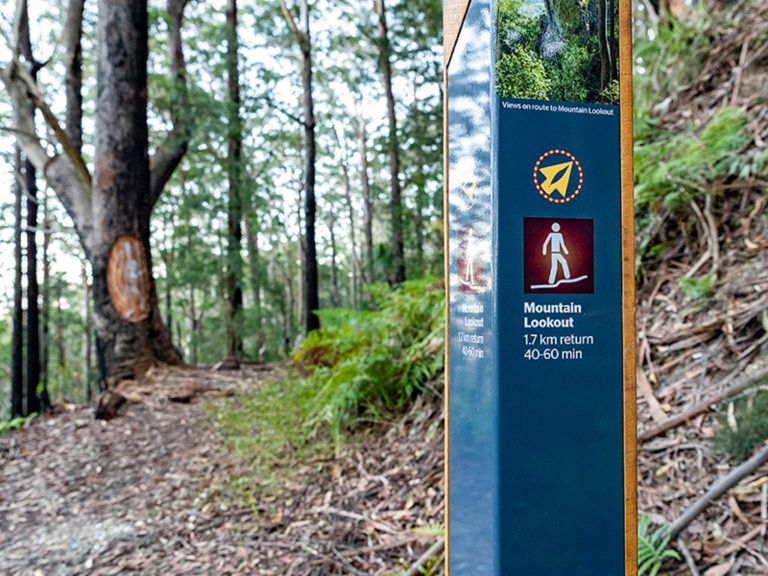 Bulahdelah Mountain Lookout sign post