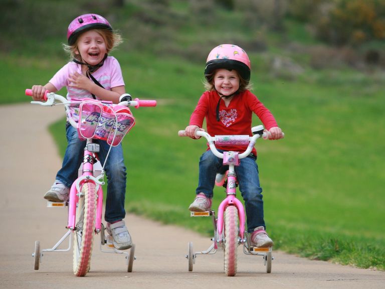 Kids on bikes