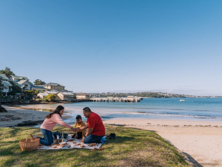 Chowder Bay-Headland Park-Mosman-picnic-beach