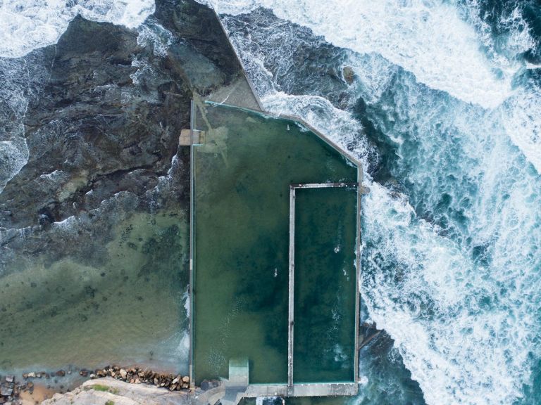 Walk past North Narrabeen Rockpool