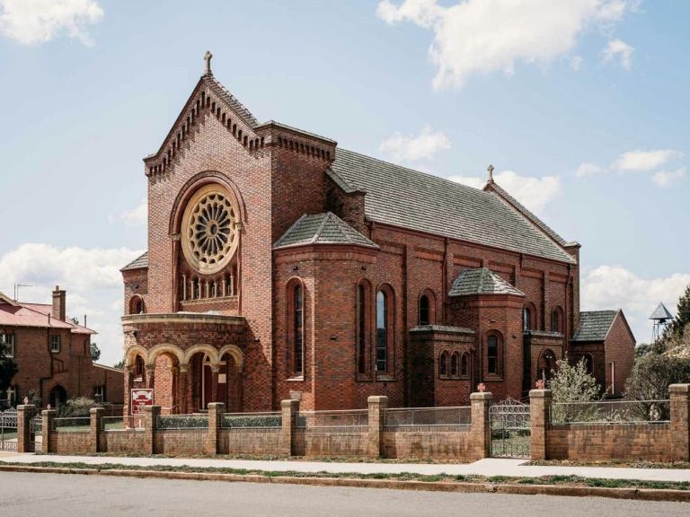 exterior Chrisst the King Catholic Church Taralga