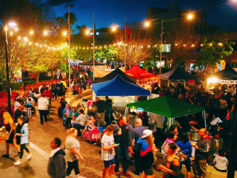 Enjoy the atmosphere at Ulladulla Summer Fair by Aussie NightMarkets