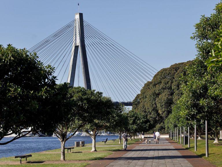 Foreshore walk at Blackwattle Bay Park in Glebe