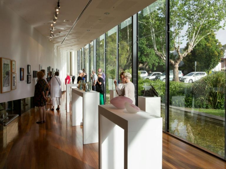 National Art Glass Gallery Wagga Wagga