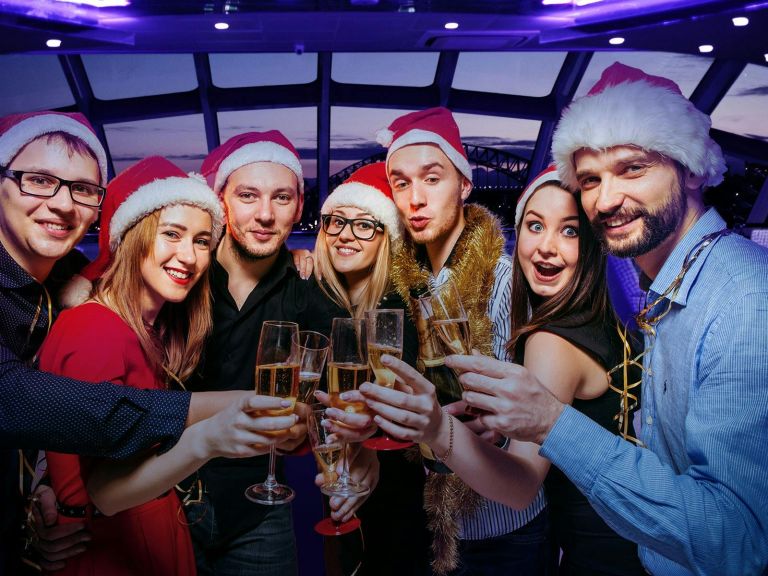 Celebrate the year-end Christmas party aboard the all-glass Clearview dining cruise on Sydney Harbou